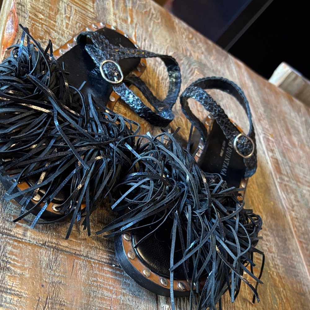 Pons Quintana Black Fringe Sandals